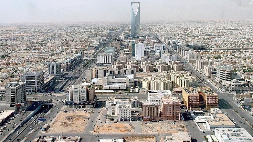 إيران تفتتح مركزاً تجارياً في مدينة جدة السعودية 