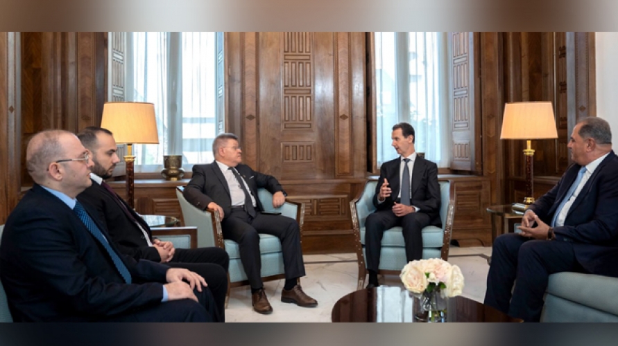 الرئيس الأسد يلتقي بامبيس خريستس الأمين العام لاتحاد نقابات العمال العالمي