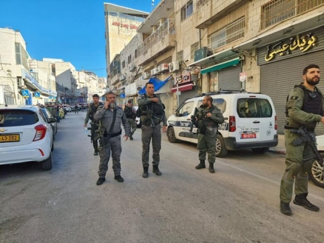 عملية مزدوجة في القدس المحتلة تسفر عن مقتل وإصابة جنديين إسرائيليين