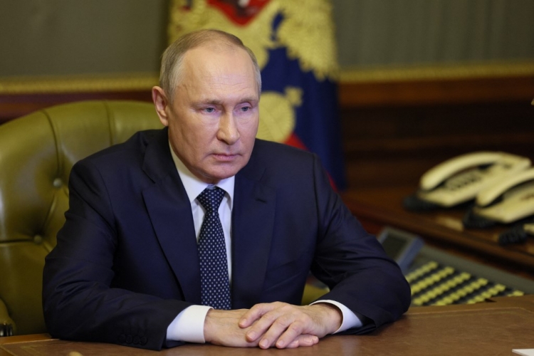 الرئيس الروسي بوتين يعزي القيادة الإيرانية في ضحايا انفجاري كرمان الإرهابيان
