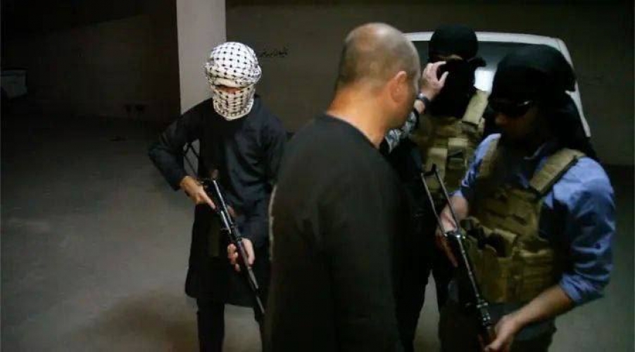 وسائل إعلام إيرانية تنشر صور لتدريب الإرهابيين في مقر الموساد الذي تم قصفه