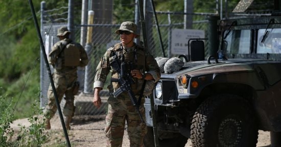 سلطات تكساس تدعو متطوعين للقيام بدوريات على الحدود مع المكسيك