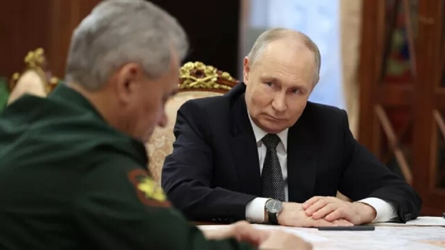 بوتين يؤكد معارضة بلاده بشكل قاطع نشر الأسلحة النووية في الفضاء