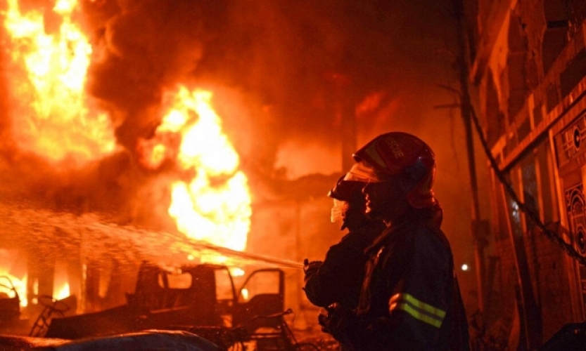 بنغلاديش | مصرع 43 شخصا جراء حريق شب في مبنى بدكا