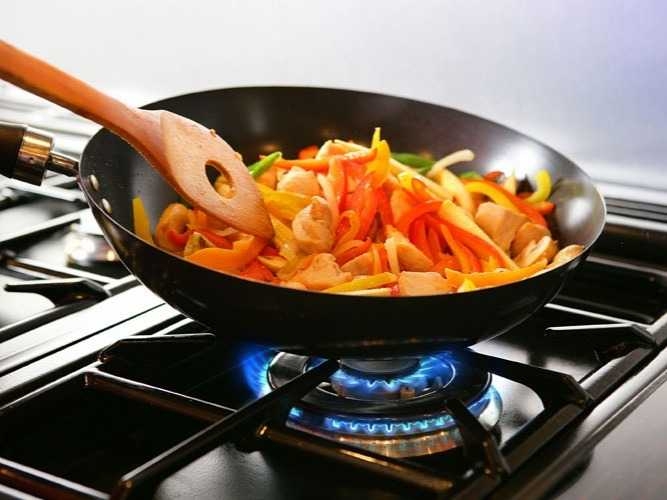 منذ بدء العقوبات على الغاز الروسي.. ثاني دراسة غربية تزعم أن غاز الطهي ضار بالصحة