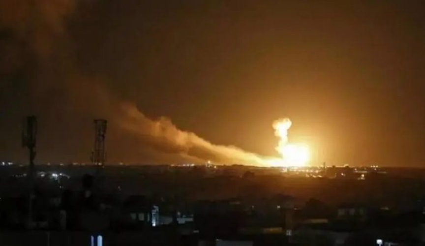 دفاعاتنا الجوية تتصدى لعدوان إسرائيلي استهدف أحد الأبنية بريف دمشق