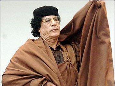 المعارك مستمرة والقذافي يدعو أنصاره إلى تحرير طرابلس