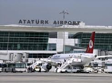 اعتقال 40 راكباً إسرائيلياً بمطار اسطنبول