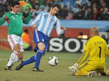 الأرجنتين تهزم نيجيريا بثلاثية في مباراة ودية