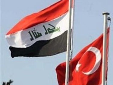 أنقرة تنتهك السيادة العراقية.. وأوغلو زار معسكراً للإرهابيين بالقرب من أربيل..؟