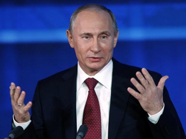 بوتين: ماحدث في أوكرانيا انقلاب مسلح.. والحديث عن تدخل روسي 