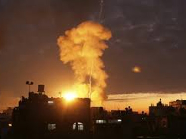 الجيش الصهيوني يعترف بتنفيذ 322 غارة على غزة خلال آخر 23 ساعة