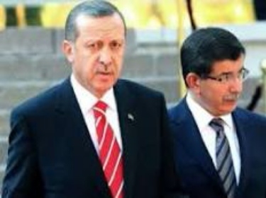 دمية بيد أردوغان.. أحزاب تركية تستهجن تعيين داود أوغلو رئيساً للوزراء
