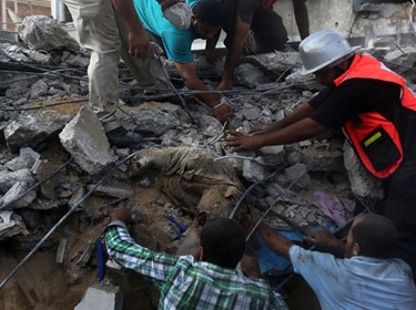 مجزرة جديدة في غزة.. والمقاومة الفلسطينية ترد بقصف المستوطنات الصهيونية