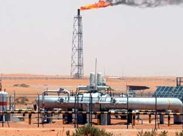  الإمارات تزود مصر بمواد نفطية بقيمة 8.7 مليار دولار لمدة عام‎ 