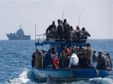 غرق مركب قبالة سواحل ليبيا يقل حوالى 250 مهاجراً إفريقياً  