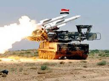 واشنطن تهدد بقصف الدفاعات الجوية السورية التي تعترض طائراتها