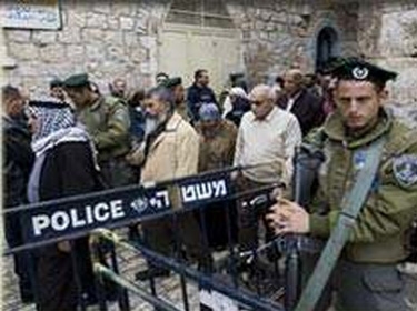 سلطات الاحتلال الصهيوني ترفع القيود عن المصلين في المسجد الأقصى