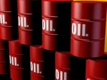 وزير كويتي: هبوط النفط سيؤدي إلى عجز في الموازنة وقد نلجأ للاقتراض