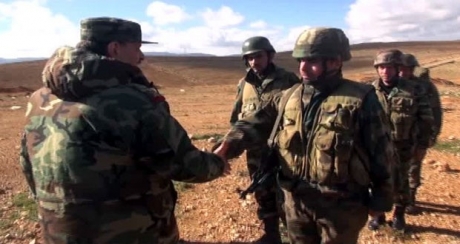 العماد الفريج يزور عددا من الوحدات المقاتلة في ريف دمشق