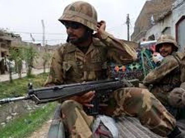الجيش الباكستاني: مقتل 76 إرهابياً من طالبان بالقرب من الحدود الافغانية