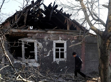 مقتل 11 شخصا جراء قصف القوات الأوكرانية لجمهورية دونيتسك