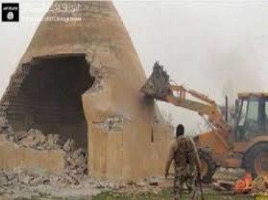 بعد آثار الموصل.. داعش يهدم مدينة نمرود الأثرية