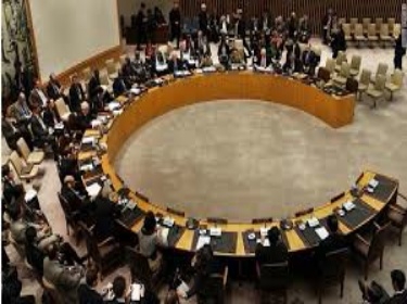 مجلس الأمن يتبنى قرارا بحظر استخدام الأسلحة الكيماوية في سورية
