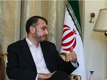 طهران تستدعي السفير السعودي جراء سقوط صاروخ قرب السفارة الإيرانية باليمن