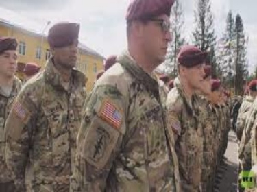 عسكريون أمريكيون يزورون جنوب شرق أوكرانيا وروسيا تحذر