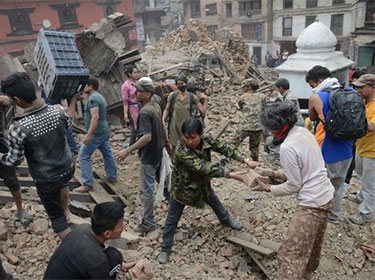  ارتفاع عدد قتلى زلزال نيبال إلى 3218