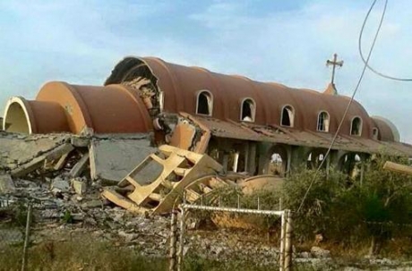 إرهابيو داعش يدمرون  كنيسة 