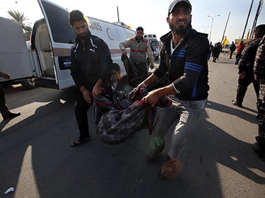 تفجيرات إرهابية انتحارية توقع 17 عراقياً في الأنبار