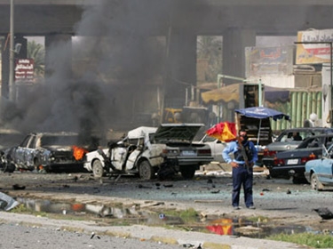 العراق.. مقتل شخصين وإصابة 15 بتفجير إرهابي في بغداد