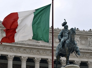 مطالبة إيطالية بإعادة العلاقات الدبلوماسية مع سورية ومراجعة المواقف المنحازة تجاهها