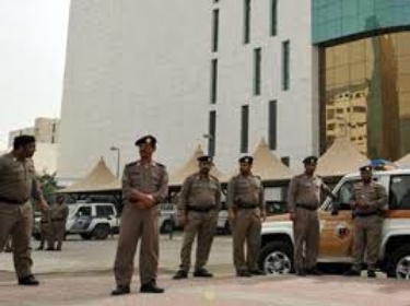 مقتل شرطي سعودي وإصابة اثنين في هجوم على دورية بمحافظة القطيف