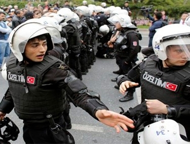 مقتل شرطيين في أضنة والسلطات التركية تتهم حزب العمال الكردستاني