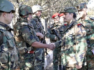 بتوجيه من الرئيس الأسد .. العماد الفريج يزور موقعاً عسكرياً بالمنطقة الجنوبية