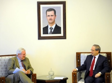 Mikdad discusses with UN official humanitarian situation in Syria