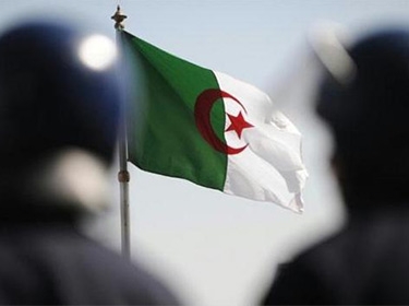 الجزائر.. إيقاف مجموعة من شباب الإخوان بعد عودتهم من تركيا