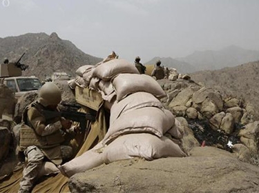 مقتل 7 جنود سعوديين بقصف يمني على موقع لهم في جيزان