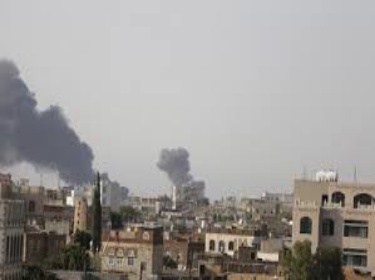 18 قتيلاً أغلبهم جنود إماراتيون في قصف لمقر قيادة التحالف السعودي في عدن