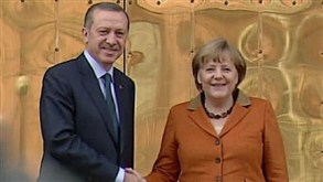 ميركل تعلن رفضها التام لانضمام تركيا إلى الاتحاد الأوروبي