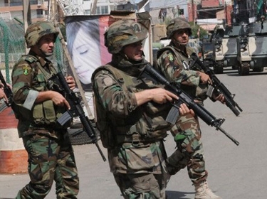 الجيش اللبناني يعتقل أحد إرهابيي 