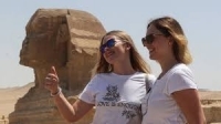 السياح الروس في مصر عالقون بسبب قيود الأردن والسعودية على الطيران الروسي   
