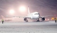 في إيران... إلغاء 57 رحلة جوية بمطار مشهد الدولي بسبب الثلوج