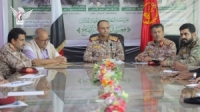 المشاط في اجتماع مع القيادة العسكرية الحوثية: أي سفينة مرتبطة بإسرائيل لن تمر من البحر الأحمر