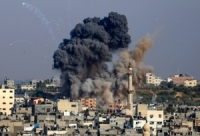 استشهاد عدد من الفلسطينيين بقصف الاحتلال المتواصل لليوم الـ 130 على قطاع غزة