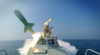 الحرس الثوري يطلق صاروخ باليستي بعيد المدى من سفينة حربية
