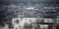 ارتفاع منسوب مياه نهر الأورال بمدينة أورينبورغ الروسية إلى مستوى خطير